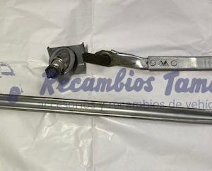BRAZO INTERIOR LIMPIAPARABRISA SEAT 1500 (TODOS) – falta 1 tuerca cromada – RECUPERADO